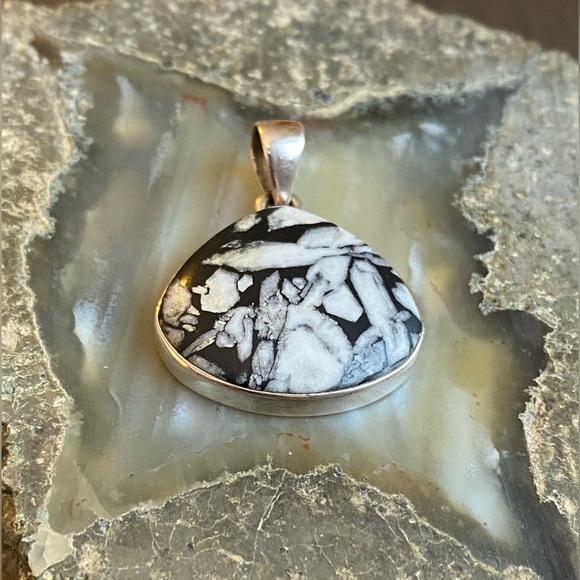 Genuine Rare Chrysanthemum Gemstone, 925 Sterling Silver Pendant - Picture 6 of 15